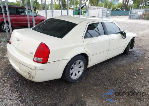2006 Chrysler 300 Touring z USA, uszkodzony, nr VIN 2C3KA53G46H488082